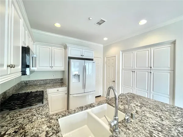 $4,600 | 140 Paseo Vista, San Clemente, CA 92673