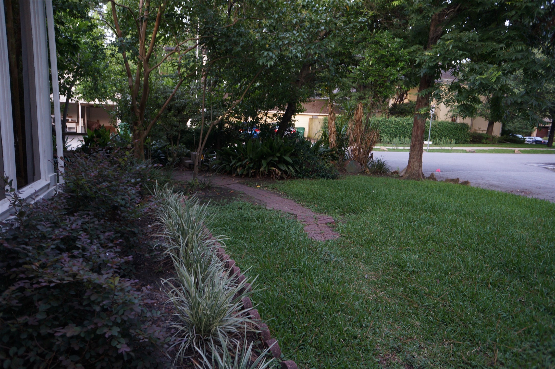 2404 Nottingham Street Houston, TX 77005 - Photo 4 of 12