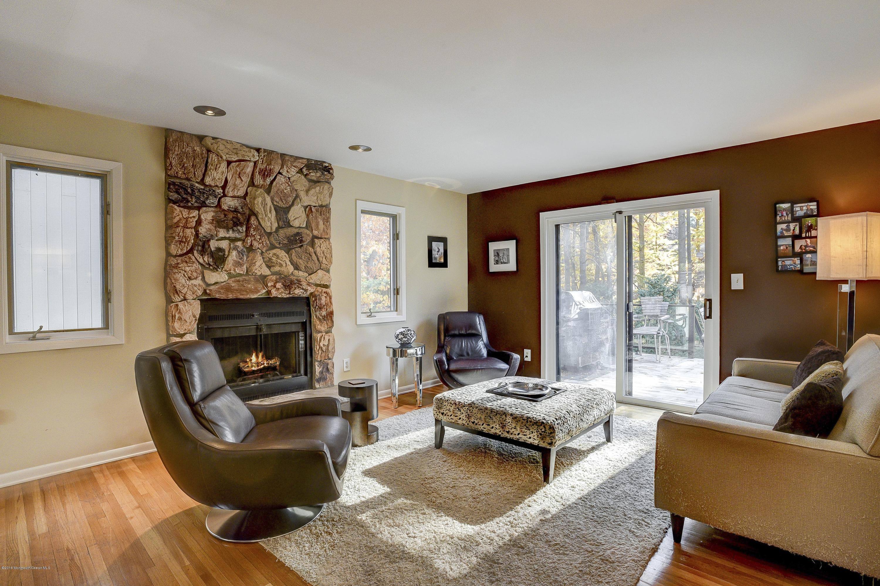 24 Howland Road Middletown, NJ 07748 - Photo 10 of 29 012_Family Room