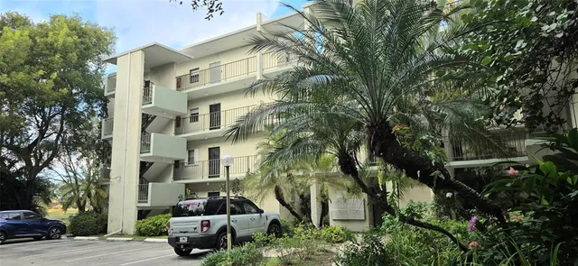 $1,700 | 8951 North New River Canal Road, Unit 1B, Plantation, FL 33324