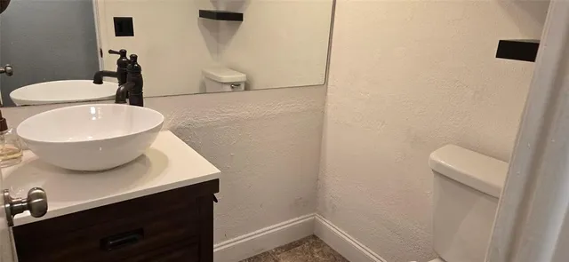 $1,700 | 8951 North New River Canal Road, Unit 1B, Plantation, FL 33324