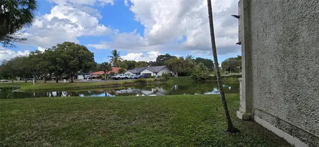 $1,700 | 8951 North New River Canal Road, Unit 1B, Plantation, FL 33324