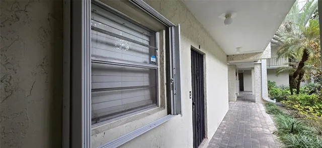 $1,700 | 8951 North New River Canal Road, Unit 1B, Plantation, FL 33324