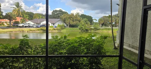 $1,700 | 8951 North New River Canal Road, Unit 1B, Plantation, FL 33324