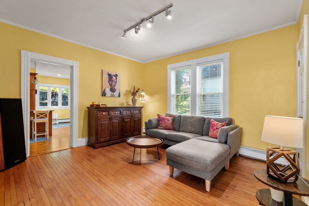 9 Sheridan Road Swampscott, MA 01907 - Photo 11 of 37
