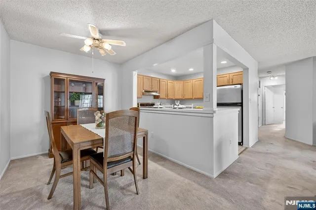 $479,000 | 560 Holly Court, Mahwah, NJ 07430