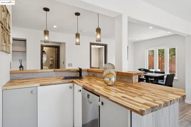 $1,988,000 | 38 Lenelle Court, Moraga, CA 94556