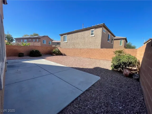 $2,500 | 783 Crest Valley Place, Henderson, NV 89011