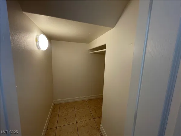 $2,500 | 783 Crest Valley Place, Henderson, NV 89011