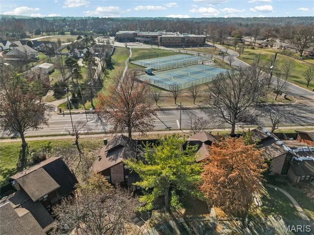$189,900 | 1042 Humber Circle, St. Louis, MO 63129