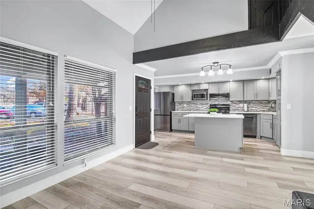 $189,900 | 1042 Humber Circle, St. Louis, MO 63129