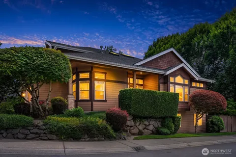 $974,000 | 13915 Southeast 238th Place, Kent, WA 98042