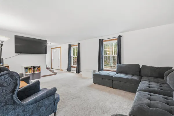 $425,000 | 99 Hunt Hill Road, Rindge, NH 03461