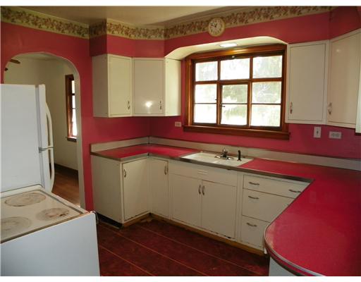 772 Highway 31 Ruffs Dale, PA 15679 - Photo 6 of 18 Kitchen. A large window is positioned over the double sink to make cleanup a more enjoyable experience.