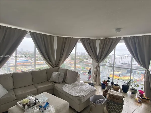 $2,800 | 1 Glen Royal Parkway, Unit 1002, Miami, FL 33125