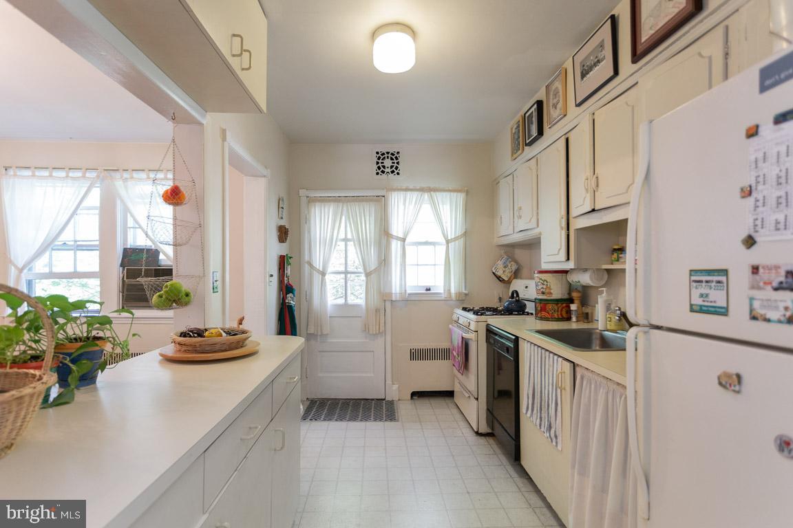 28 Dunkirk Road Baltimore, MD 21212 - Photo 8 of 29