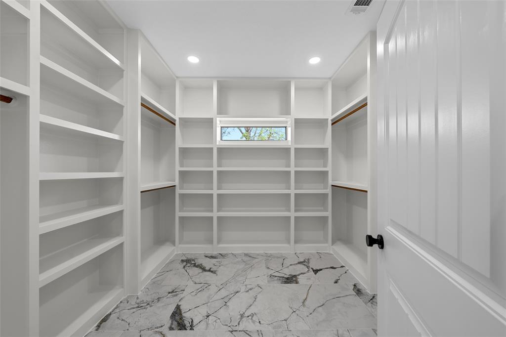 317 North Big Red Way China Spring, TX 76633 - Photo 22 of 40 a view of an empty room