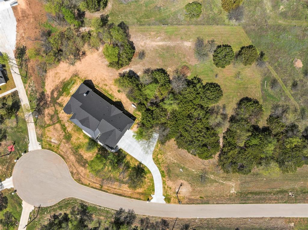 317 North Big Red Way China Spring, TX 76633 - Photo 39 of 40 a view of bathtub with wooden floor