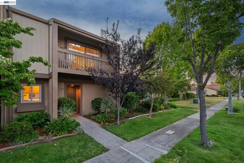 $695,000 | Bay Farm Island, Alameda, CA 94502