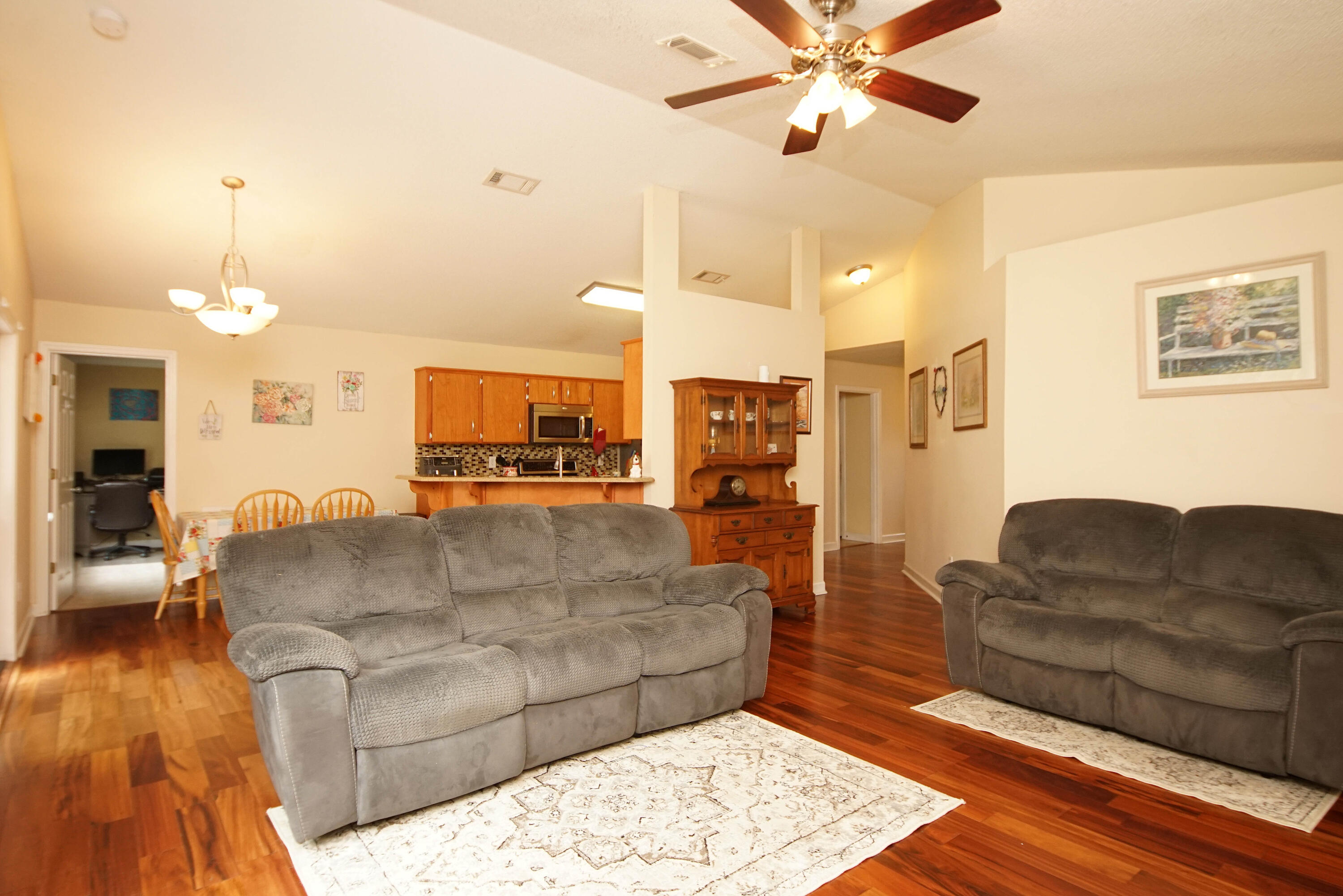 7323 Gordon Evans Road Navarre, FL 32566 - Photo 12 of 32 7323GordonEvansLiving2