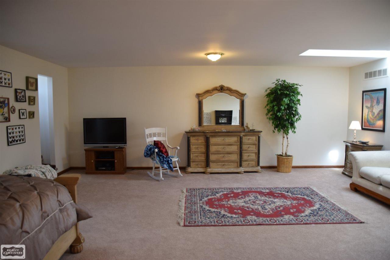 5405 Abbey Road Rochester, MI 48306 - Photo 53 of 96