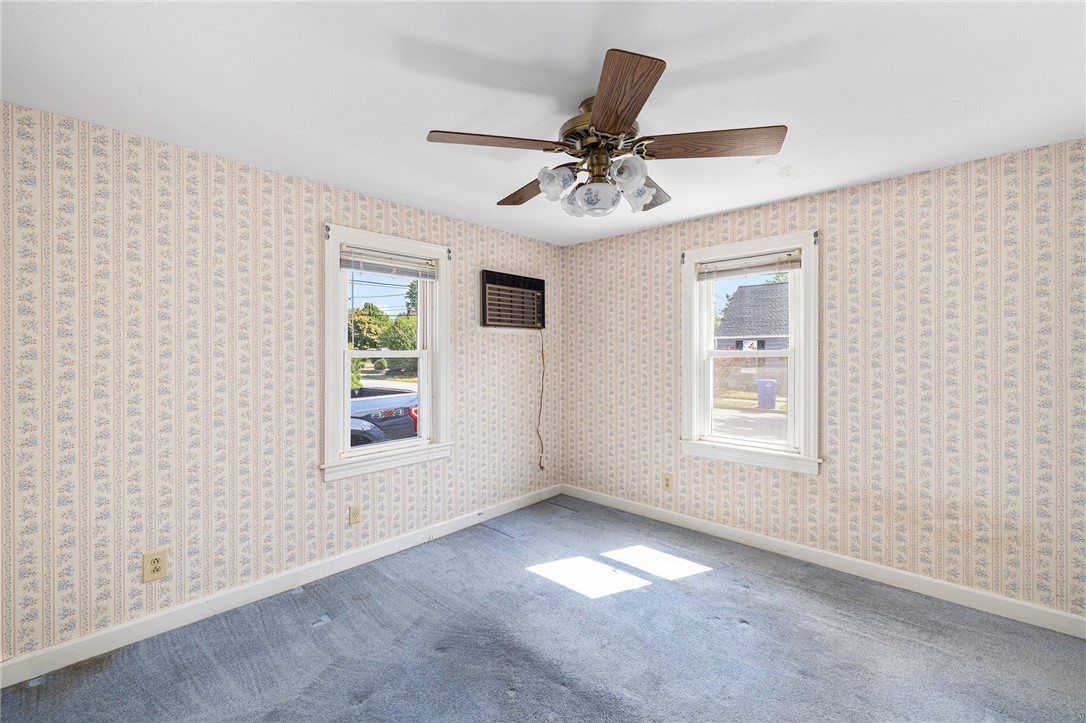 63 Edgemere Road Pawtucket, RI 02861 - Photo 15 of 33 Gallery Image 15