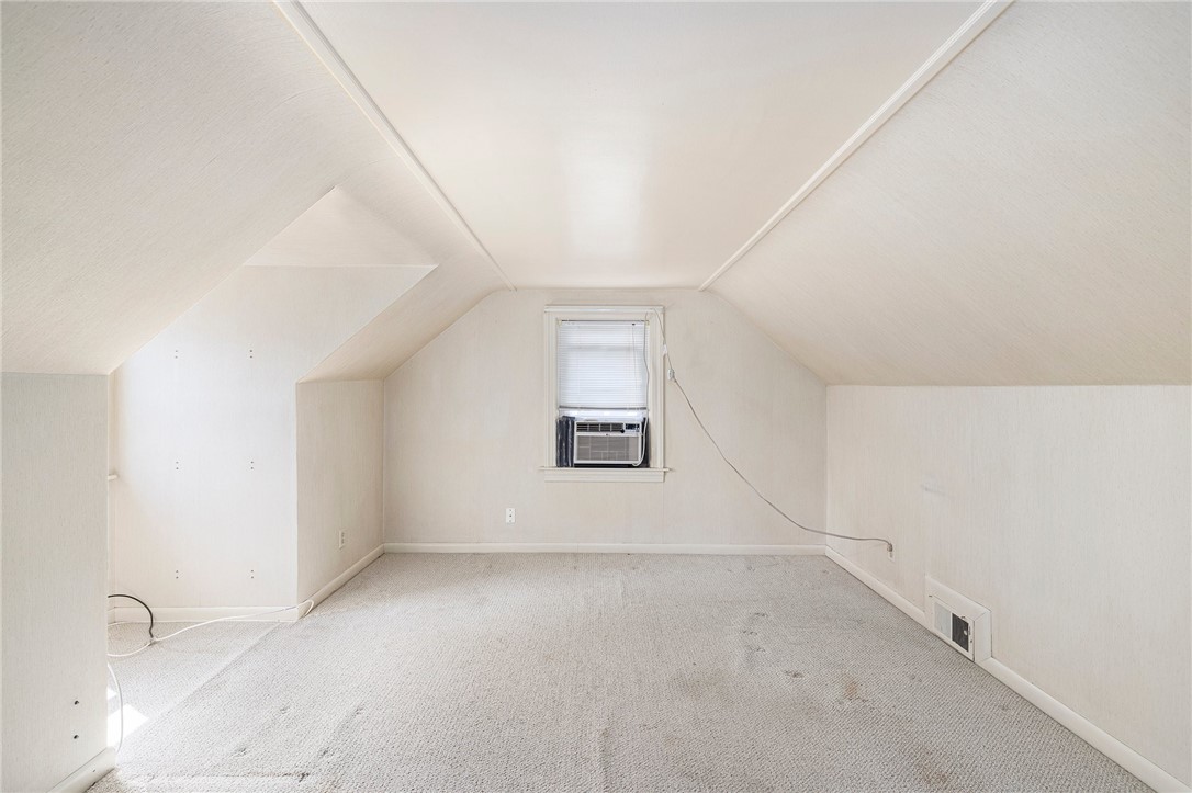63 Edgemere Road Pawtucket, RI 02861 - Photo 17 of 33 Gallery Image 17