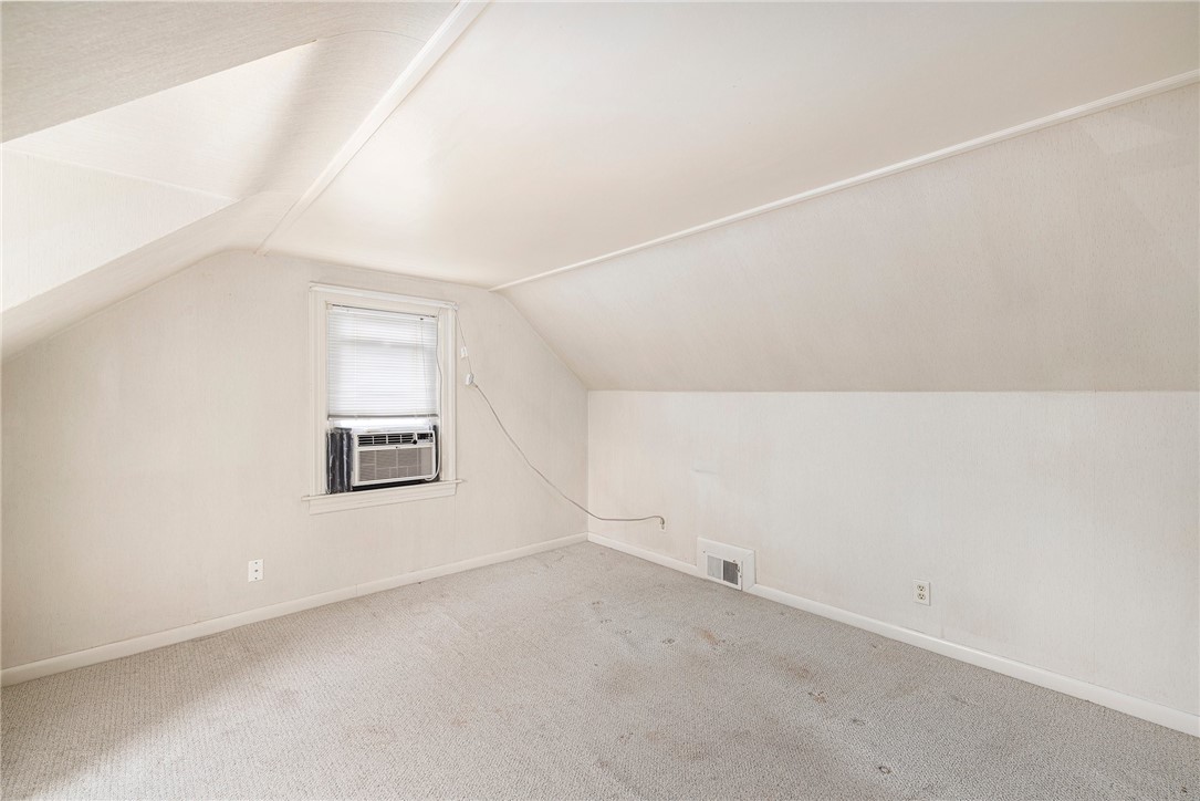 63 Edgemere Road Pawtucket, RI 02861 - Photo 21 of 33 Gallery Image 21