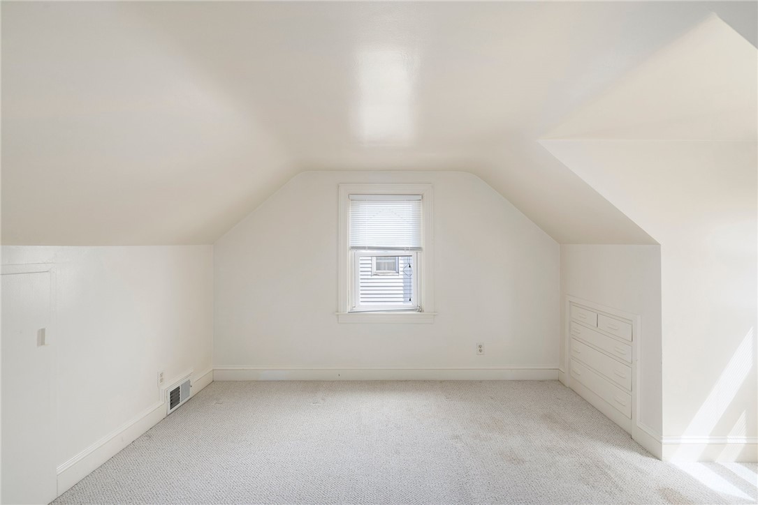 63 Edgemere Road Pawtucket, RI 02861 - Photo 22 of 33 Gallery Image 22