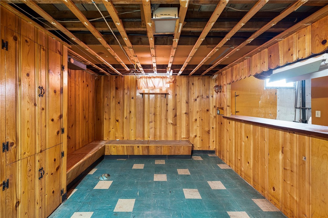 63 Edgemere Road Pawtucket, RI 02861 - Photo 24 of 33 Gallery Image 24