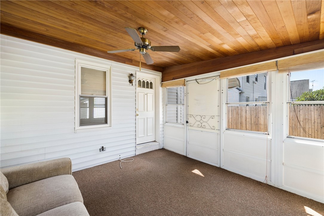63 Edgemere Road Pawtucket, RI 02861 - Photo 10 of 33 Gallery Image 10