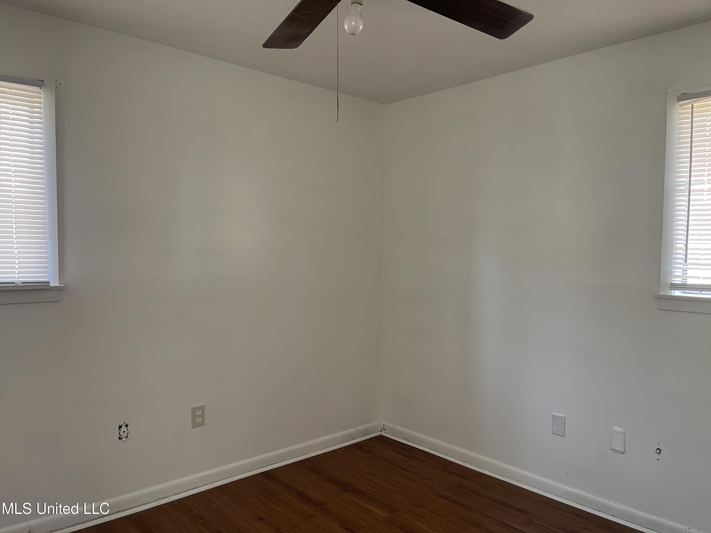 1148 Marble Street Jackson, MS 39212 - Photo 14 of 17 IMG_2419