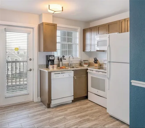 $8,000 | 405 Thames Street, Unit 2B1, Newport, RI 02840