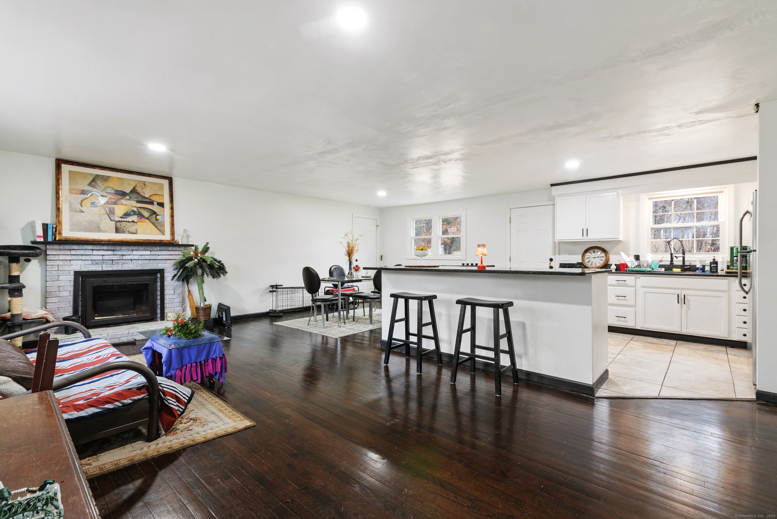 45 Frederick Road Vernon, CT 06066 - Photo 3 of 22