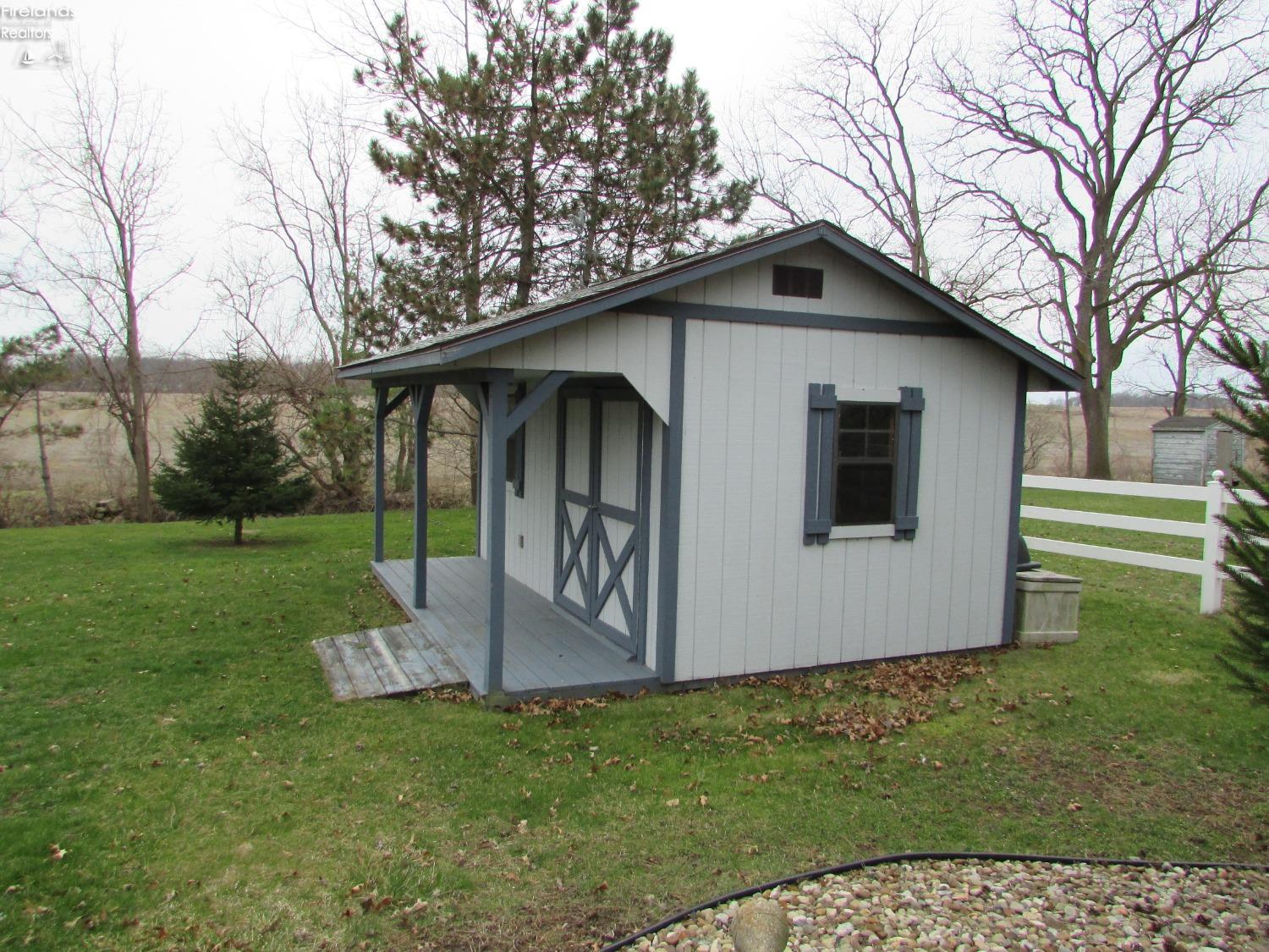 6618 Portland Road Sandusky, OH 44870 - Photo 6 of 24 Gallery Image 6