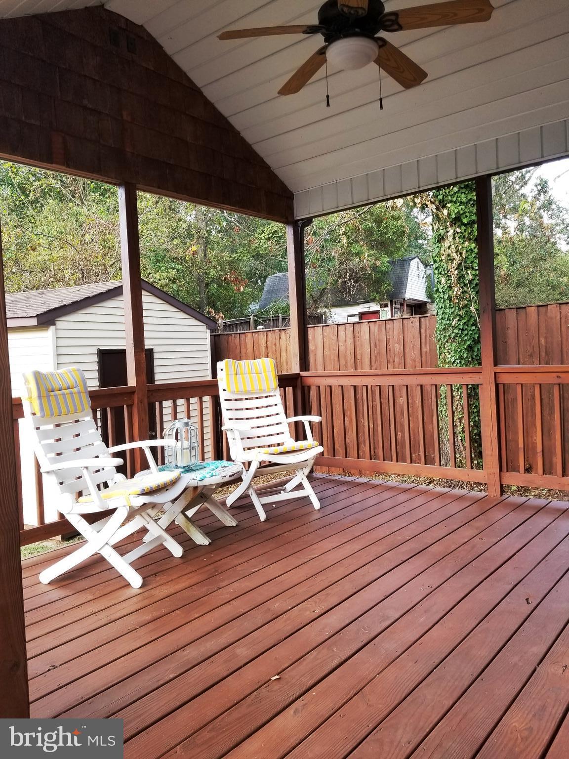 610 Riverside Drive Pasadena, MD 21122 - Photo 33 of 75 DECK freshly stained! Nice!!!