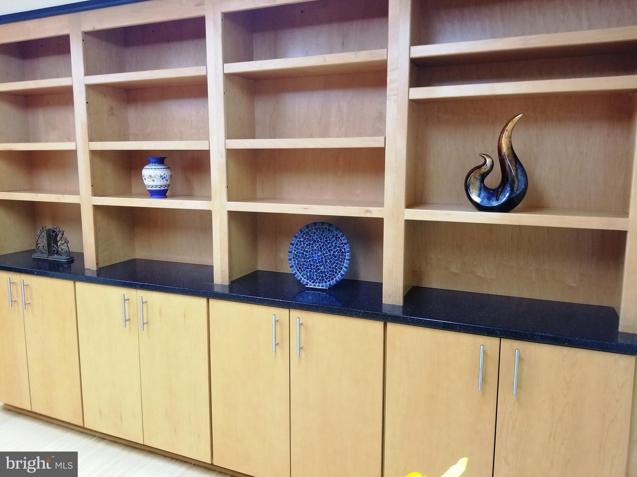 610 Riverside Drive Pasadena, MD 21122 - Photo 38 of 75 Quality shelving!