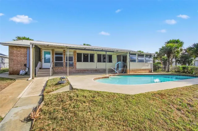$2,500 | 1742 South Central Avenue, Flagler Beach, FL 32136