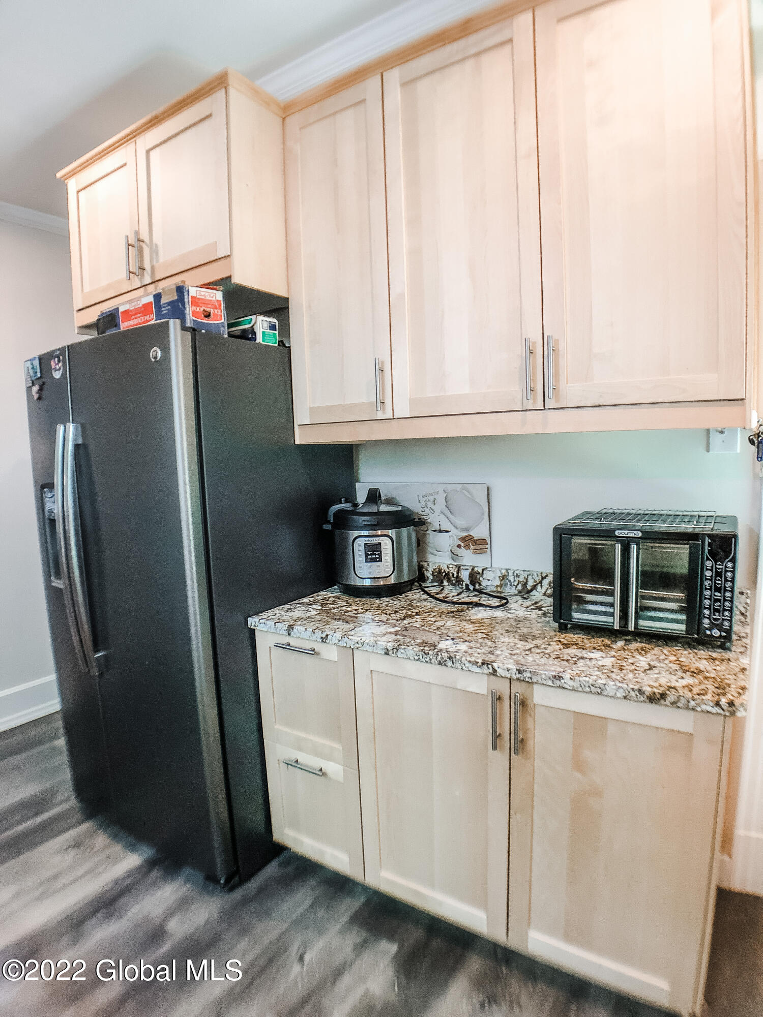 795 Wright Avenue Schenectady, NY 12309 - Photo 11 of 55 IMG_2383