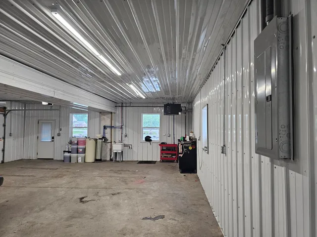 $225,000 | 3708 Highway 9, Anderson, IN 46012