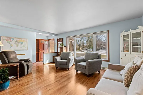 $474,900 | 15540 West Glendale Drive, New Berlin, WI 53151