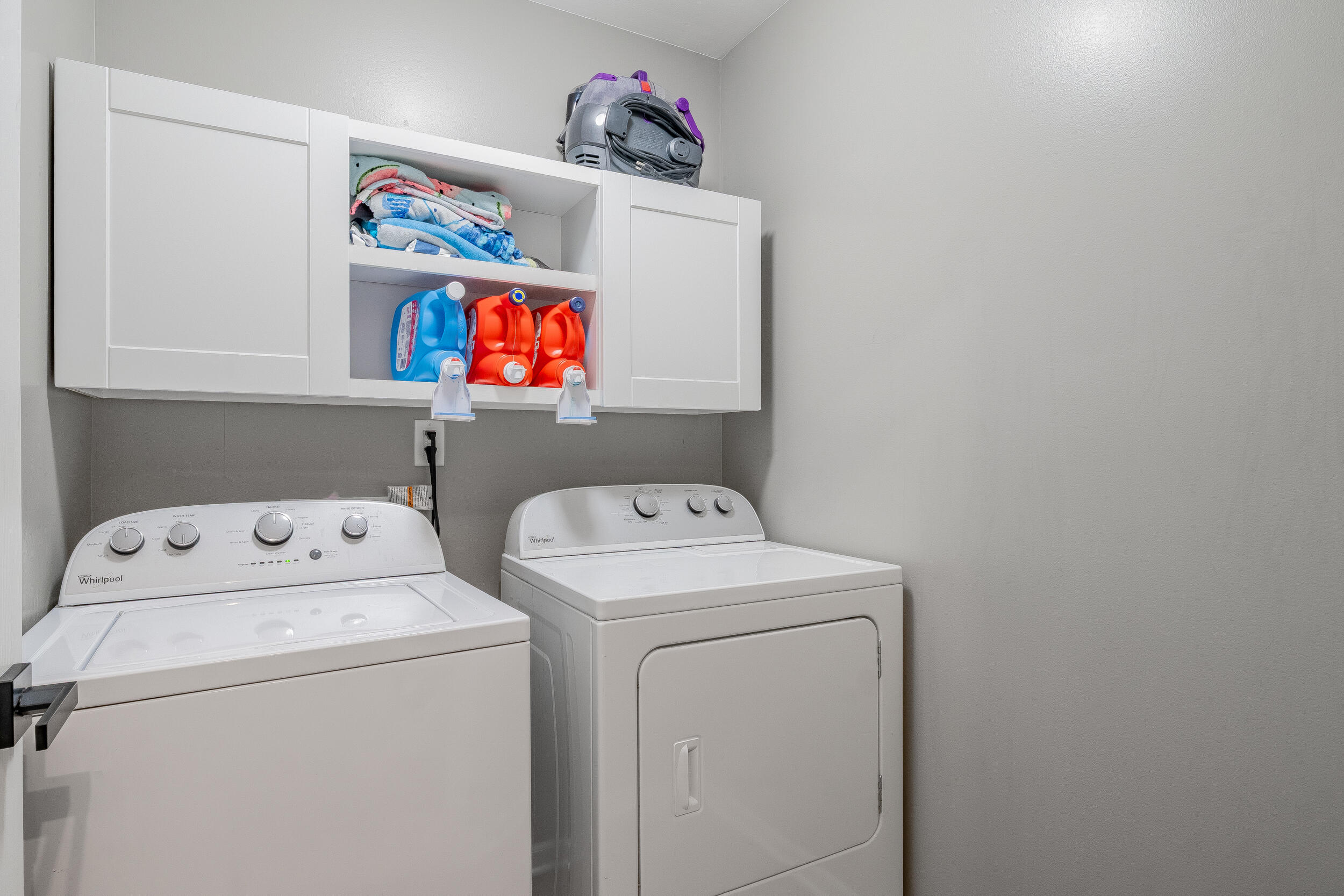 11165 Orange Street Crown Point, IN 46307 - Photo 22 of 33 a utility room with dryer and washer