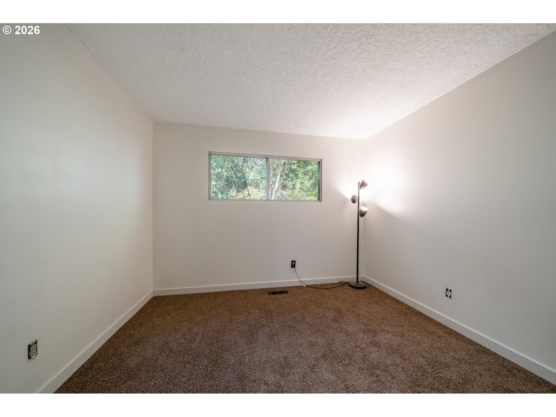 847 Southwest Broadway Drive, Unit 32 Portland, OR 97201 - Photo 14 of 28