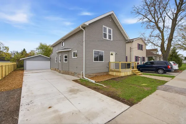 $335,000 | 1315 West Summer Street, Appleton, WI 54914