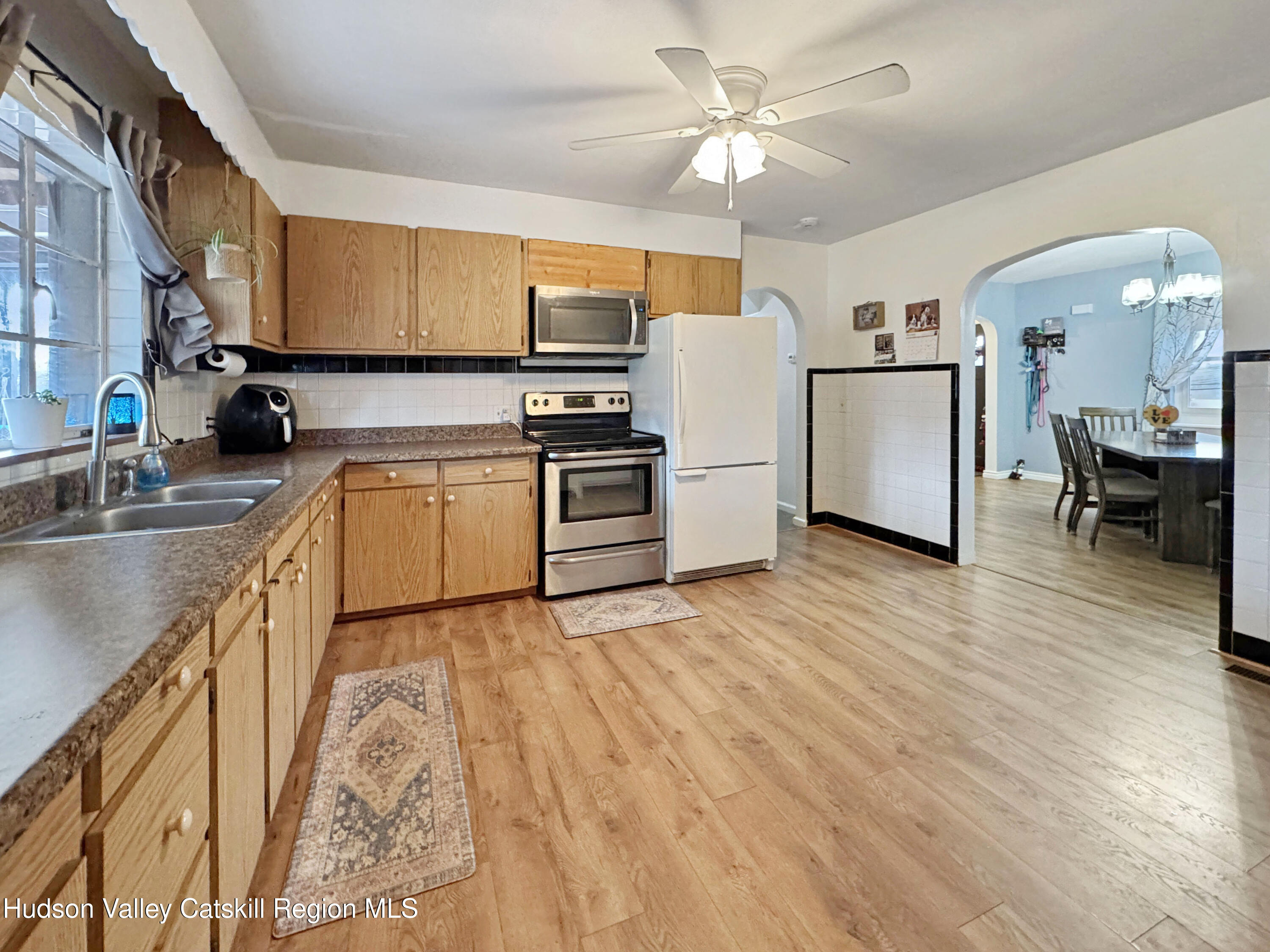782 Freedom Plains Road Poughkeepsie, NY 12603 - Photo 11 of 41 1733735286233_1733701313941img02322_1