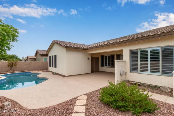 $725,000 | 434 East Sheffield Avenue, Gilbert, AZ 85296