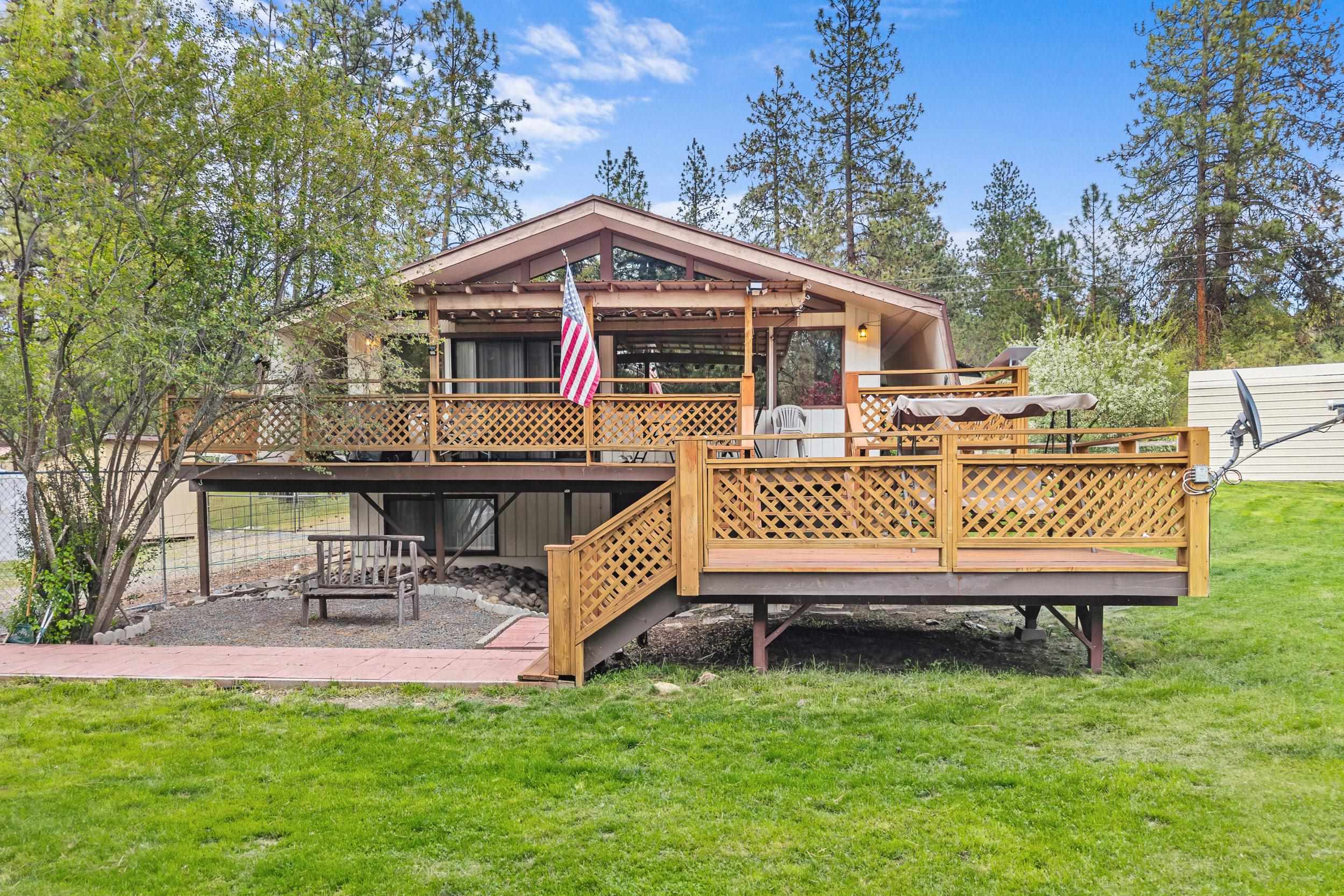 1367 Kettle Park Road Kettle Falls, WA 99141 - Photo 2 of 40