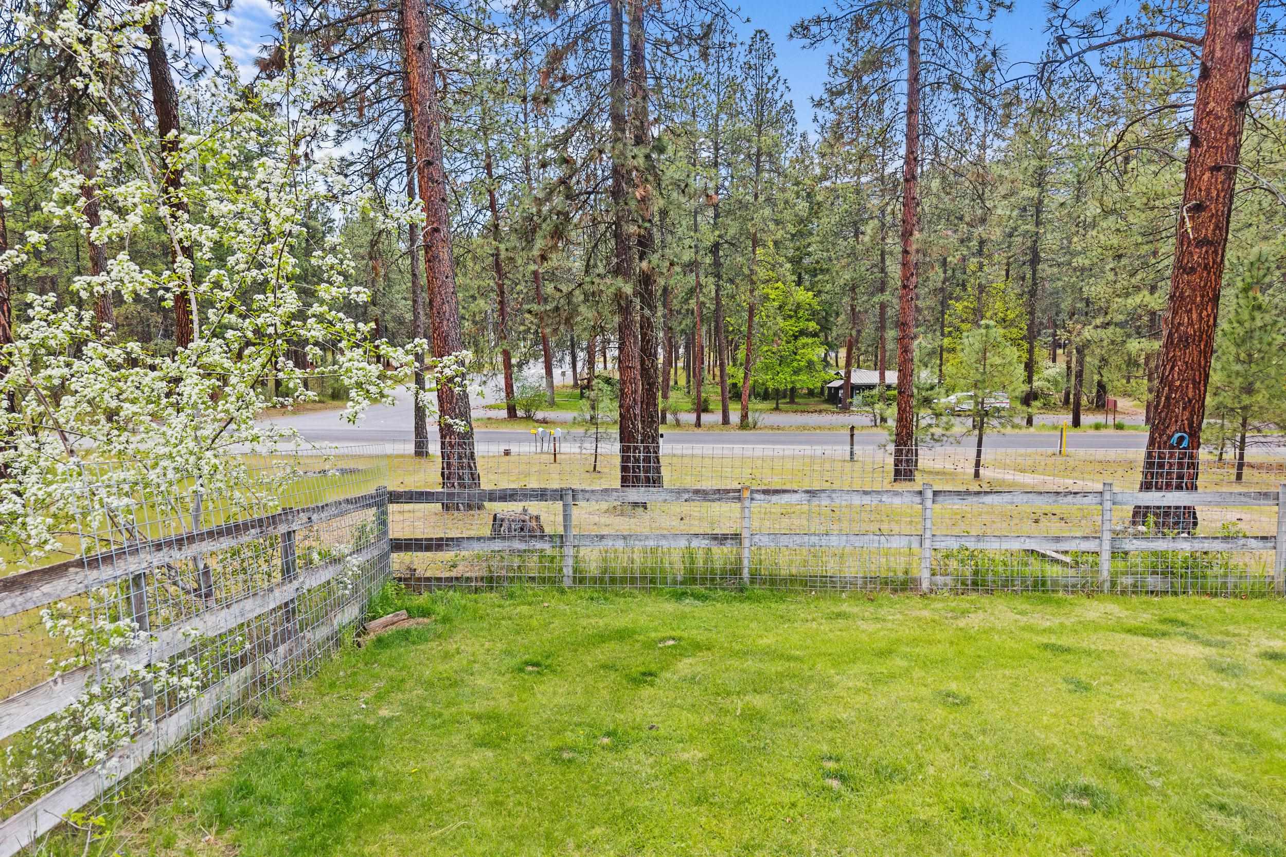 1367 Kettle Park Road Kettle Falls, WA 99141 - Photo 28 of 40