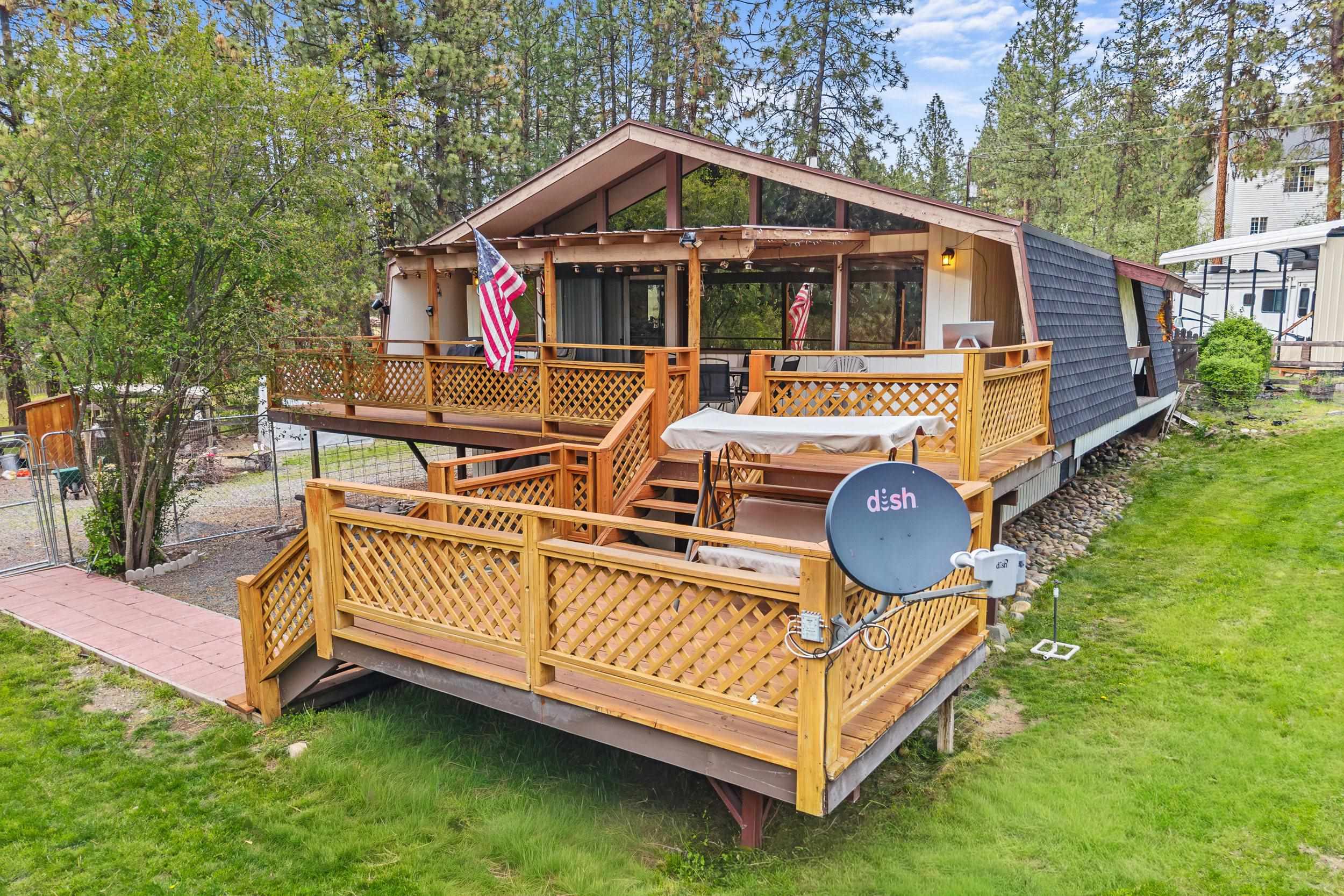 1367 Kettle Park Road Kettle Falls, WA 99141 - Photo 3 of 40