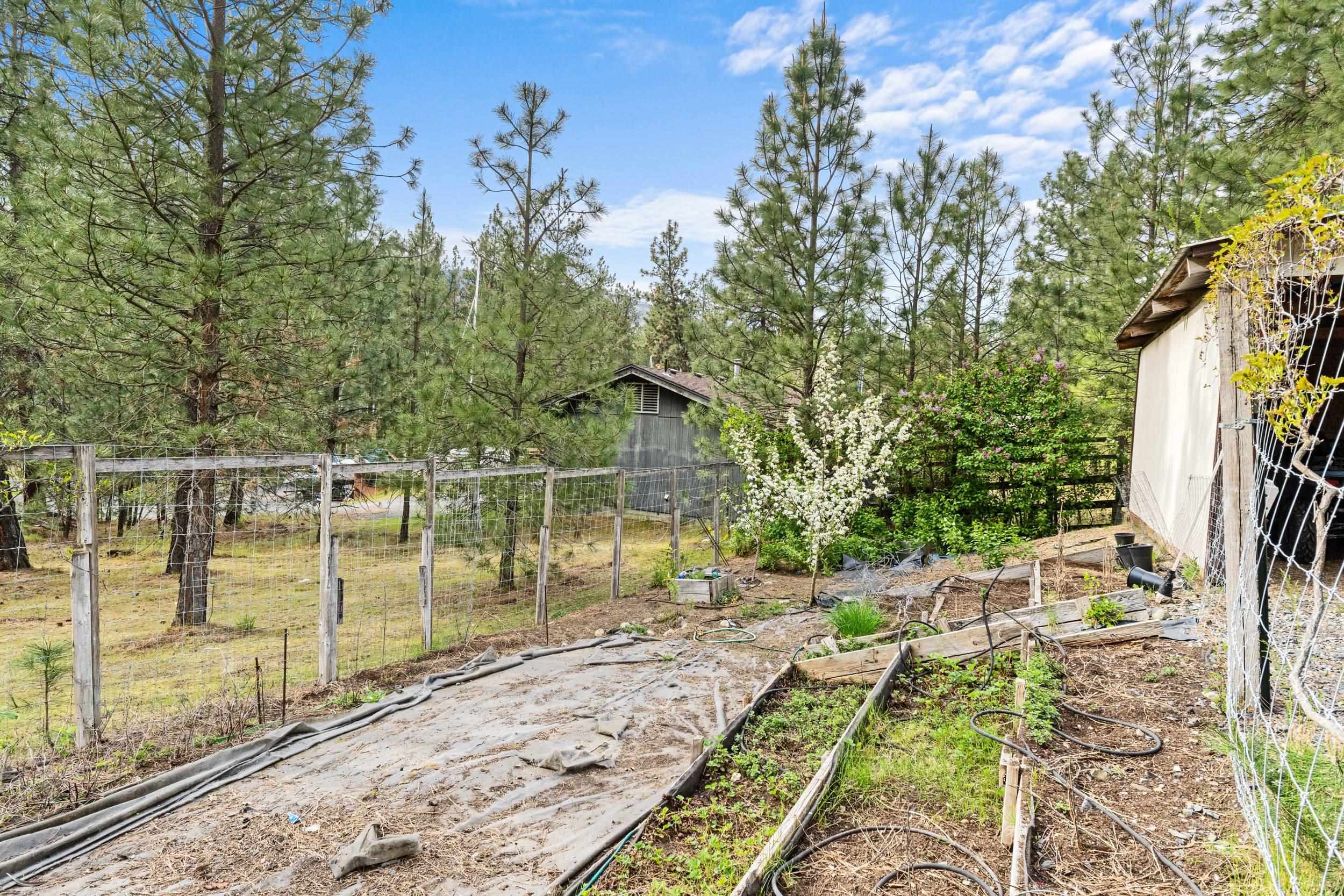 1367 Kettle Park Road Kettle Falls, WA 99141 - Photo 31 of 40